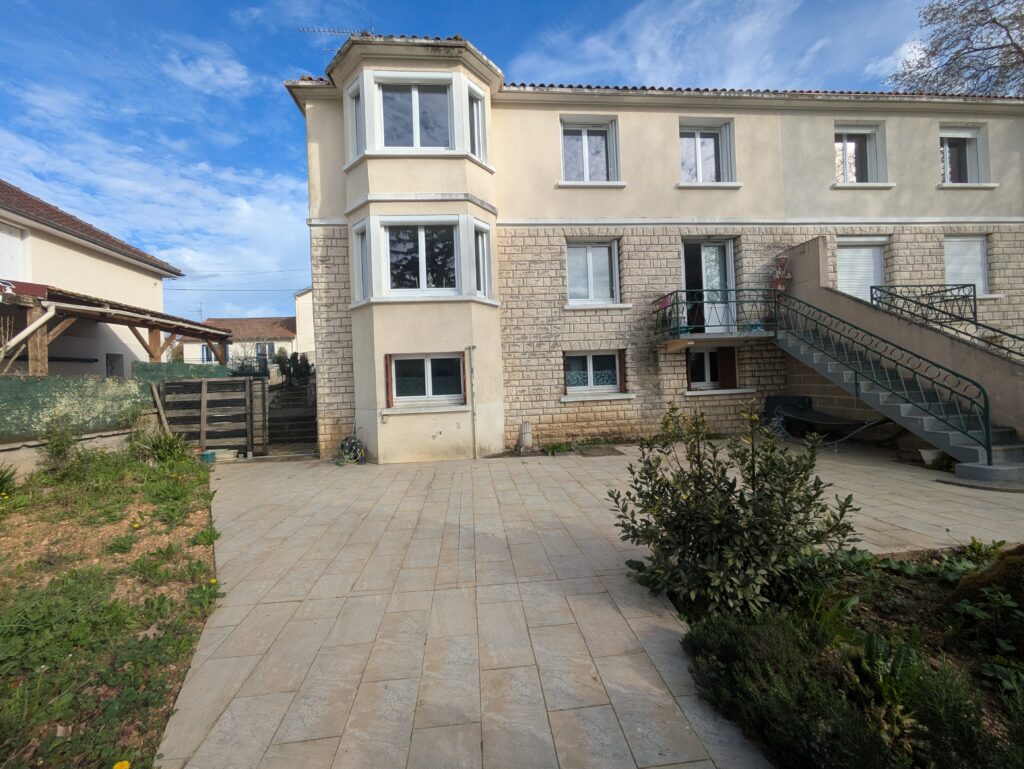 Appartement T2 bis avec terrasse, Poitiers sud